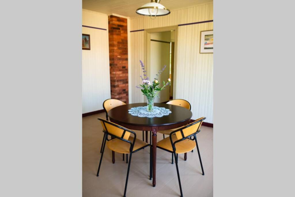 Livi Avat Apartment Ikla Ngoại thất bức ảnh