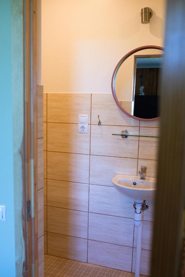Livi Avat Apartment Ikla Ngoại thất bức ảnh